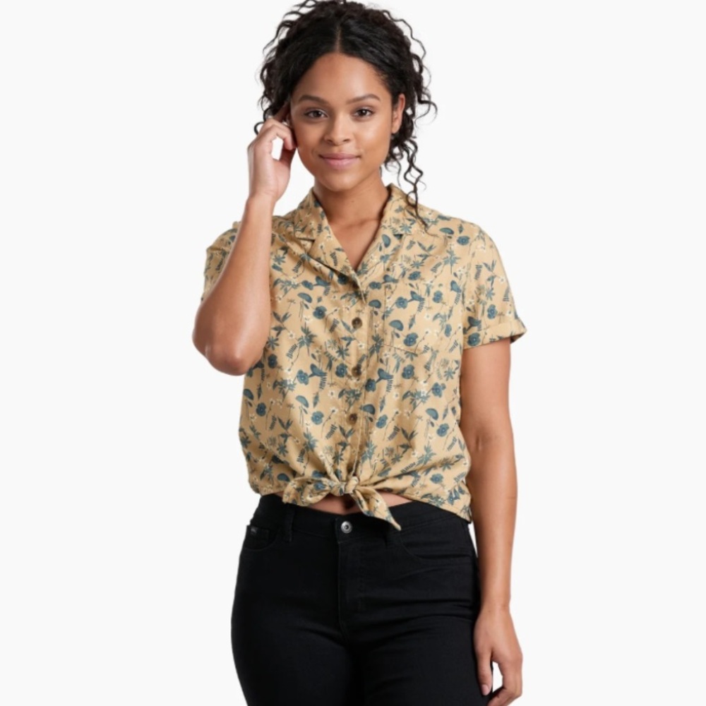 Kuhl Elsie Short Sleeve Button-Front Tie Hem Floral Top